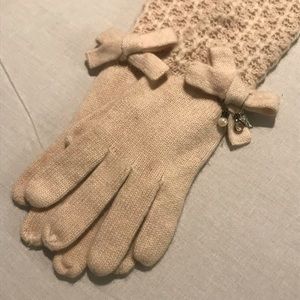 NWT Juicy Couture Cream Cashmere Bow Gloves